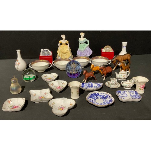 396 - A Coalport miniature Indian Tree pattern tea set on tray; a Beswick model of a foal, others similar;... 