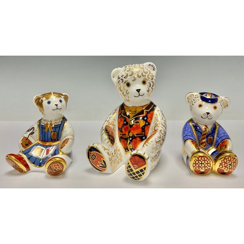 14 - A Royal Crown Derby paperweight, Debonair Bear, an exclusive for the Royal Crown Derby Collectors Gu... 