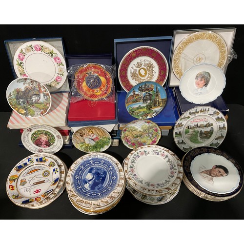 497 - Ceramics -a large quantity of collector's plates, various transfer printed examples, some colliery r... 