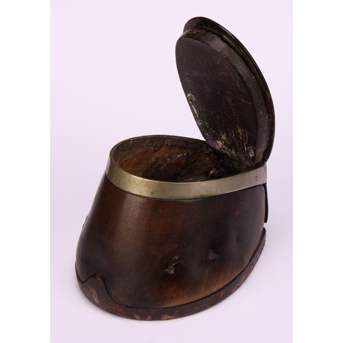 639 - Snuff - a 19th century novelty snuff box made from a Shetland ponies hoof, the hinged cover with shi... 