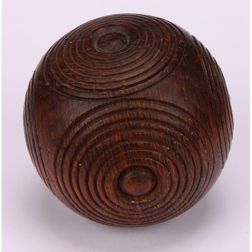 638 - Snuff - a 19th century novelty puzzle ball snuff box, draft turned , concealed compartment, 6cm in d... 