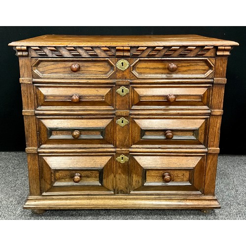 1268 - A William and Mary oak chest of drawers, 93cm high x 106cm wide x 62cm deep.