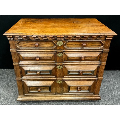 1268 - A William and Mary oak chest of drawers, 93cm high x 106cm wide x 62cm deep.