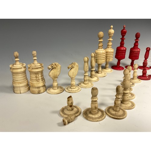 882 - A 19th century Barleycorn Pattern turned bone Chess set, the King measuring 10.5cm high.