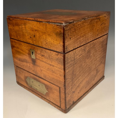 1257 - Medical Interest - a George III/IV mahogany apothecary box, hinged cover enclosing an arrangement of... 