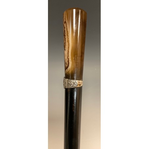 685 - An agate handled walking stick, tapering brown fortification agate handle, silver ring ferule, black... 