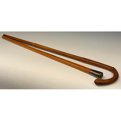 690 - A sliver mounted leather Horse Measuring stick, curved handle, stepped leather covered body, Swaine ... 