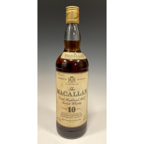 1190 - Whisky - Macallan 10 year old single Highland malt Scotch Whisky, distilled and bottled Macallan-Gle... 