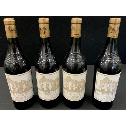 1207 - Wines & Spirits - Chateau Haut Brion, Cru Classe Des Graves, 1992, Pessac Leognan, 12.5vol, 75cl,  (... 