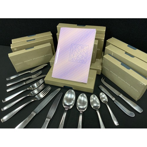 137 - Georg Jensen Plata 305 pattern flatware, comprising eight dinner spoons, six dinner forks and dinner... 