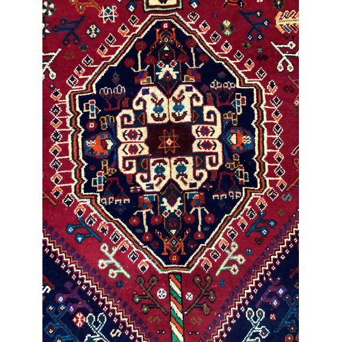 1094 - A South-west Persian Qashgai carpet, hand-knotted, 260cm x 180cm.