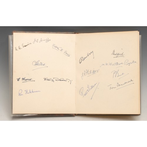 4074 - An autograph album, equestrian interest, Newmarket, including Lester Piggott, Peter O'Sullivan, Gord... 