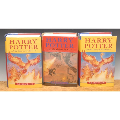 4205 - Harry Potter – Harry Potter and the Goblet of Fire, Bloomsbury 1st edn., 2000, 12mo, printed illustr... 