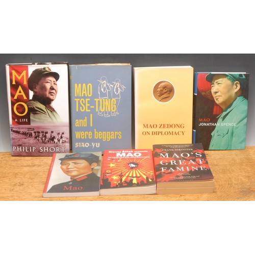 4123 - China, Chairman Mao – Short (Philip) Mao: A Life, London, Hodder & Stoughton, 1990 8vo, 782pp, 4maps... 