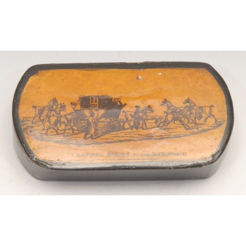 3603 - A 19th century papier mache snuff box, the hinged cover transfer printed with a titled scene, Changi... 