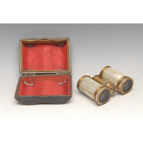3145 - A pair of 19th century Palais Royal type mother of earl opera glasses, 10.5cm wide, c.1890, cased; a... 
