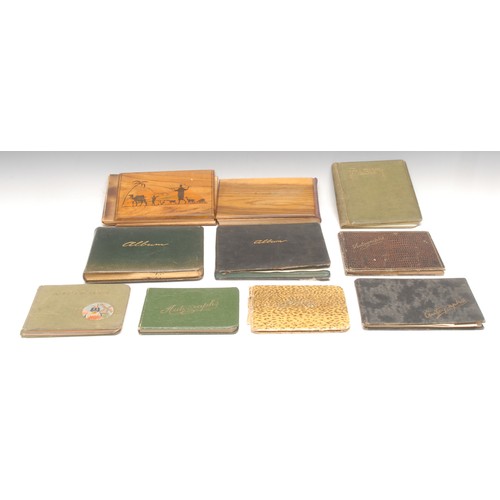 4085 - Commonplacing - a collection of early 20th century commonplace, note, autograph and sketch books, va... 