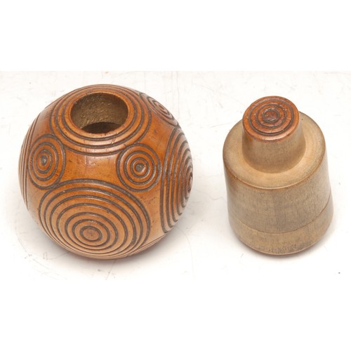 3497 - Treen - a 19th century draught-turned puzzle ball novelty snuff box, probably Scottish, 5cm diam