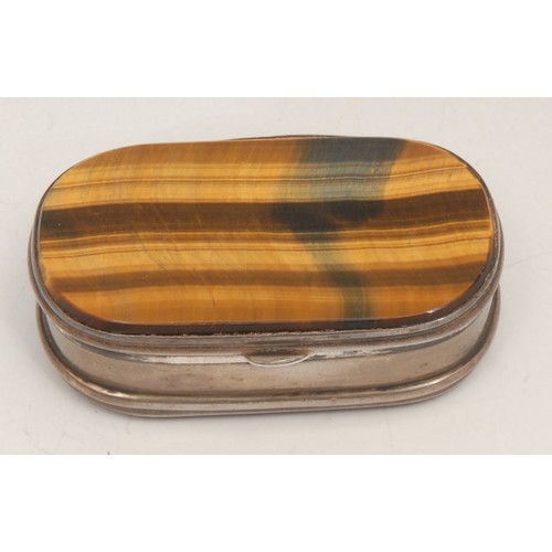 3625 - An early 19th century French silver plated snuff box, the polished carnelian cover engraved, D.1803,... 