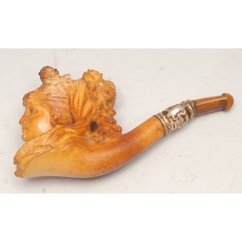 3577 - A 19th century German novelty meerschaum pipe, carved as the head of a lady, 9.5cm long, cased