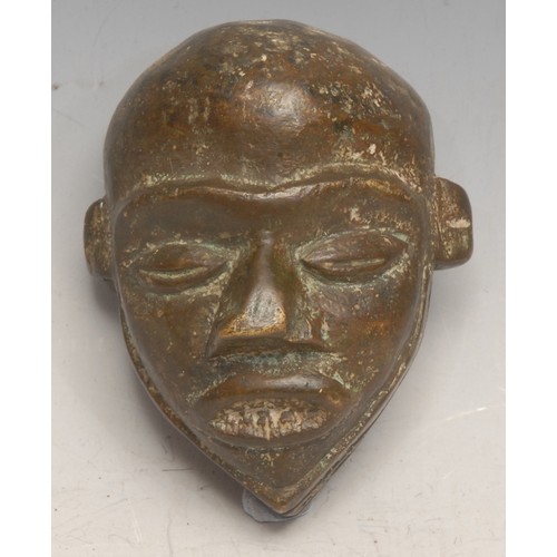 3784 - Tribal Art - an African bronze passport mask, 8cm long