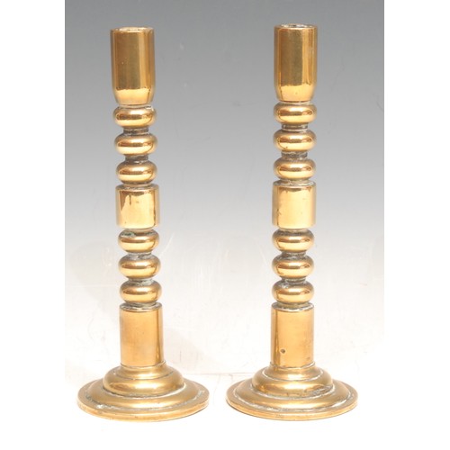 3128 - A pair 19th century brass engine turned candlesticks, knopped columns, stepped circular bases, 16cm ... 