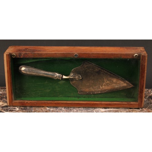 3370 - Derbyshire Interest - a Victorian silver plated presentation trowel, inscribed Clay Cross Baptist Su... 