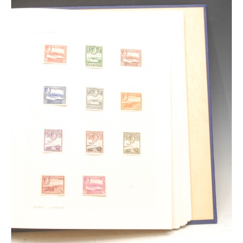 3998 - Stamps - Commonwealth binder GV - QEII many full sets, used/UMM
