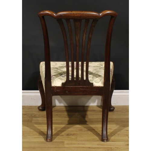 416 - A George II mahogany provincial Chippendale chair, of low proportions, stuffed-over seat, cabriole f... 