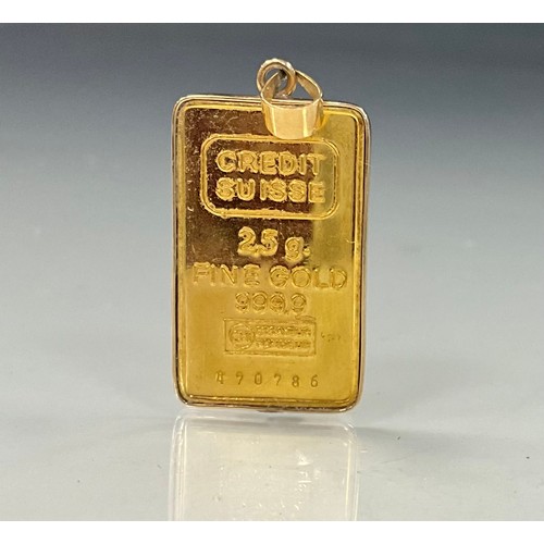 447 - A Credit Suisse 999 fine gold ingot pendant, 470786, 2.5g, suspended from a 14ct gold loop, stamped ... 