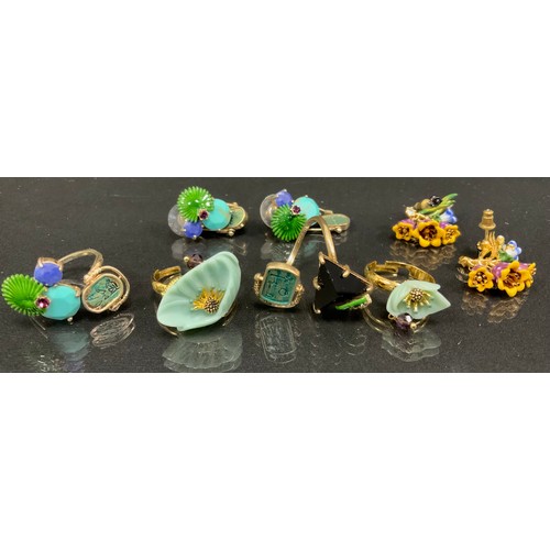 478 - Les Nereides Paris - jade glass floral suite, two dress rings,  pair of earrings;  other two other p... 