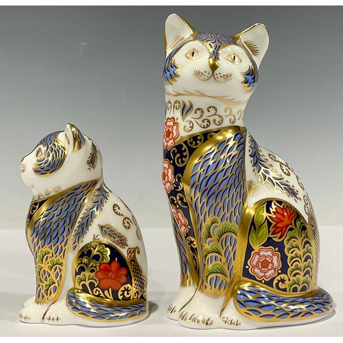 24 - A pair of Royal Crown Derby paperweights, Fireside Cat, 13cm high and Fireside Kitten, 7cm high, spe... 