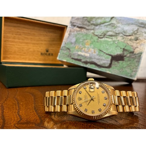 1013 - Rolex  - 1980s Oyster Perpetual Date-Just 18ct gold ladies wristwatch, Ref 68278, 31mm diameter 18ct... 