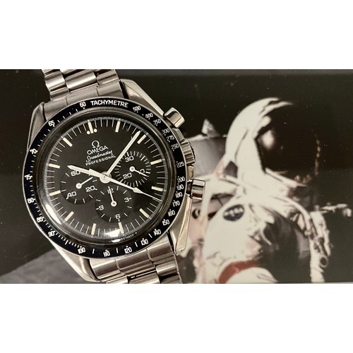 1052 - An Omega Speedmaster Professional  APOLLO XI Moon Landings wristwatch Circa 1989, stainless steel ca... 