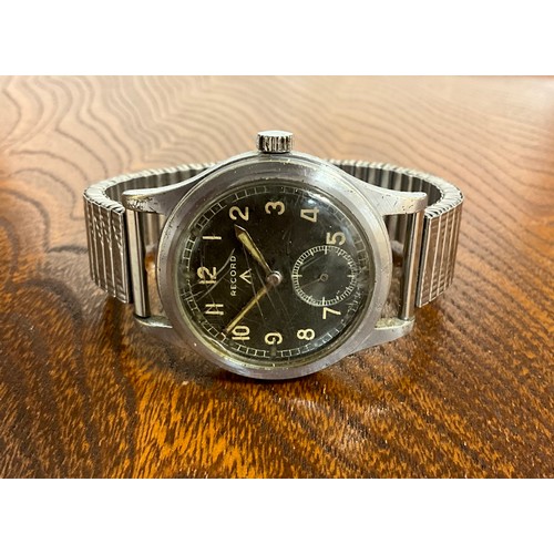 1092 - Record - a World War II Military Issue Wristwatch, signed Record, known by collectors as one of ''Th... 