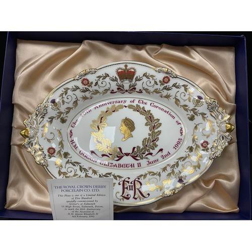 34 - Royal Crown Derby oval acorn dish to commemorate the 40th anniversary of the coronation of Queen Eli... 