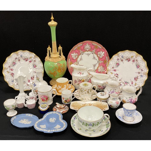 70 - Royal Crown Derby including; a pair of Royal Antoinette pattern plates,21cm dia, pink and gilt borde... 