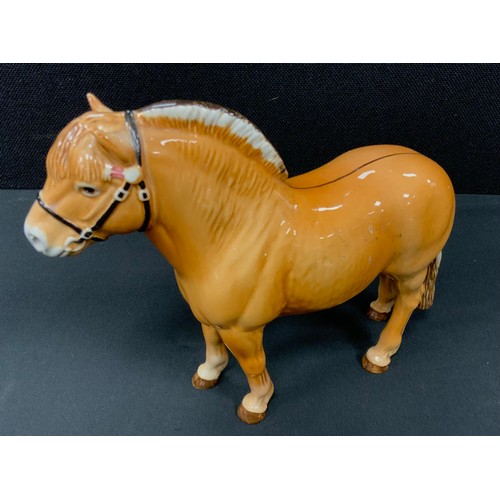 85 - Beswick Norwegian Fjord Horse in Dun gloss, no. 2282, printed mark beneath, 16cm high