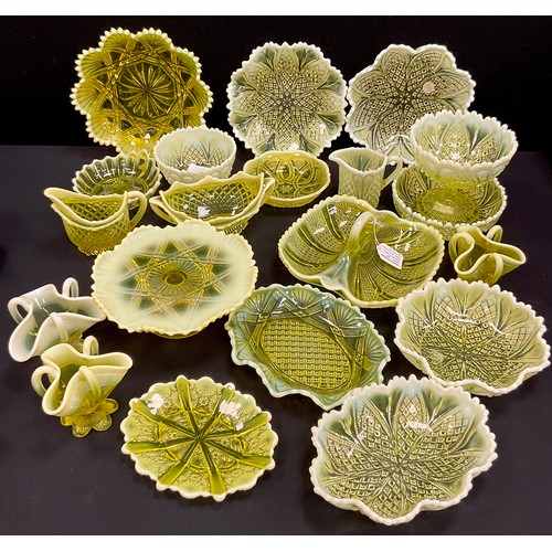 112 - Glass- Davidson Primrose Pearline glass including; bowls, plates and dishes, etc (20 pieces)