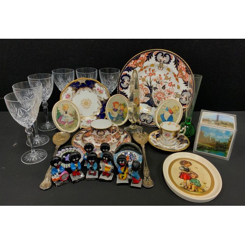 207 - Royal Crown Derby 382 coffee can and saucers, side plate etc;  two millefiori glass paperweights, Co... 