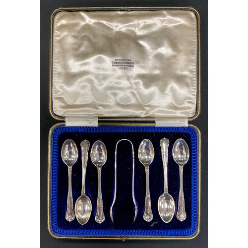 284 - A cased set of six teaspoons and sugar tongs, Sheffield 1911, 4.26ozt