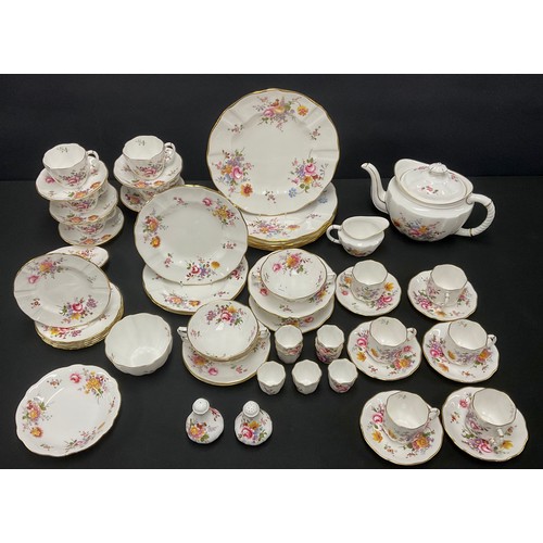 196 - A Royal Crown Derby Posies pattern tea service for six, comprising teapot, cream jug, sugar bowl, si... 