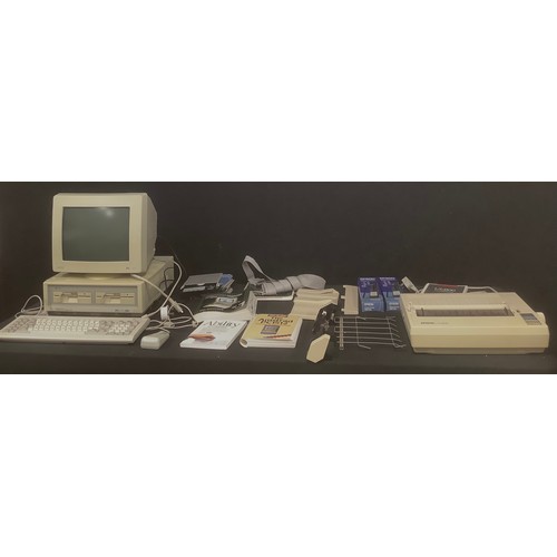 724 - Retro Electronics - an Amstrad PC 1512 DD computer, with monitor, keyboard, mouse, software, etc, or... 