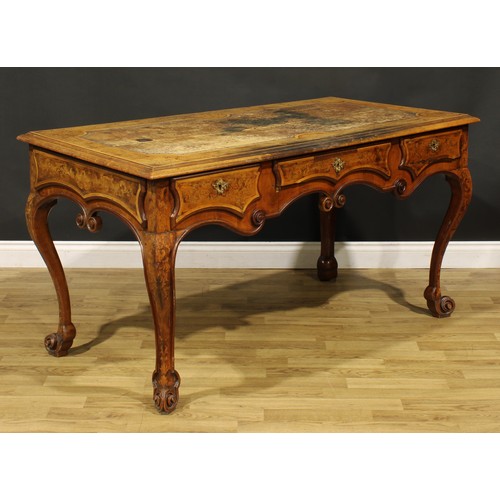 1324 - A 19th century Continental walnut and marquetry bureau plat, rectangular top with inset tooled and g... 