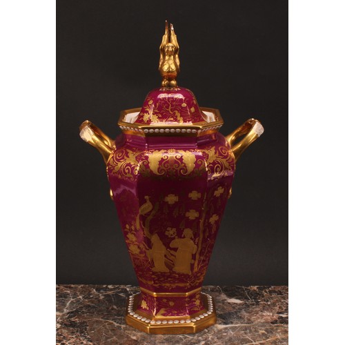 32 - A large Spode tapered octagonal vase, decorated in gilt in the Chinoiserie taste with Chinese figure... 