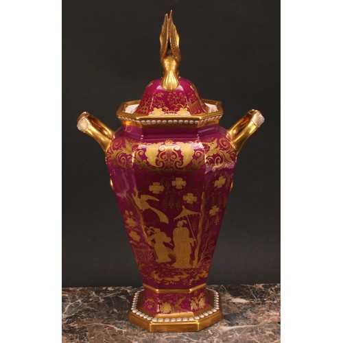 32 - A large Spode tapered octagonal vase, decorated in gilt in the Chinoiserie taste with Chinese figure... 