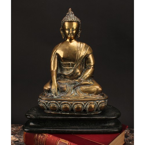 260 - Chinese/Tibetan School (19th century), a large bronze or copper alloy Buddha, seated in meditation, ... 