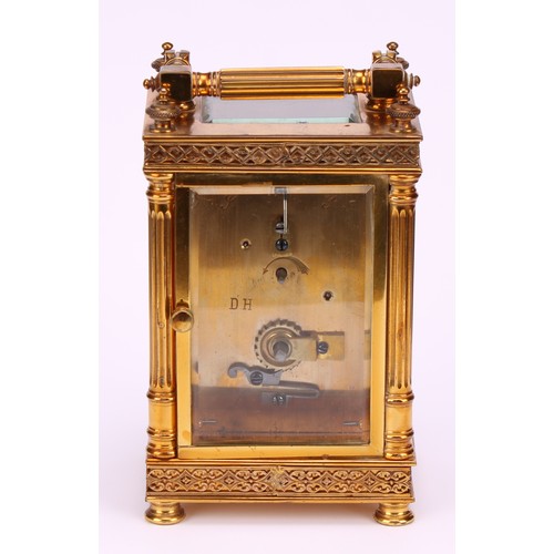 1221 - A French lacquered brass carriage timepiece, 4.5cm dial inscribed with Arabic numerals, key-wound mo... 