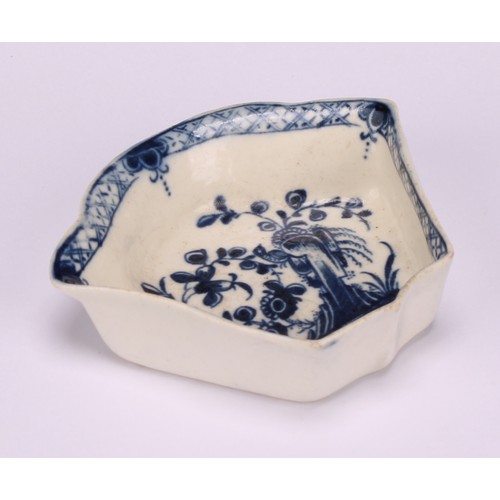 95 - A Worcester Willow Rock Bird hors d’oeuvres dish, in underglaze blue, 7.5cm long, crescent mark, c.1... 