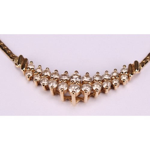 950 - A suite of Italian 14k gold and diamond jewellery, comprising necklace set with 22 graduated brillia... 